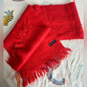 Red élégant Guillaume de Mons  Mohair Scarf made in France